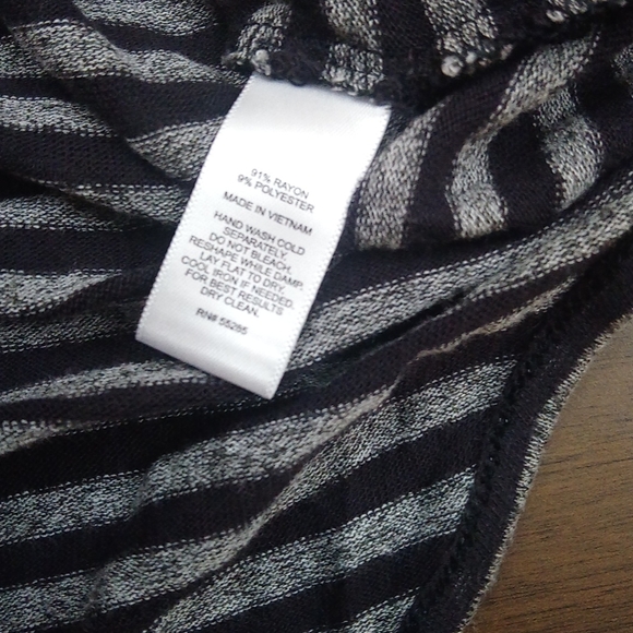 Express Soft Cozy Gray & Black Striped Hi Low Top - Picture 9 of 13